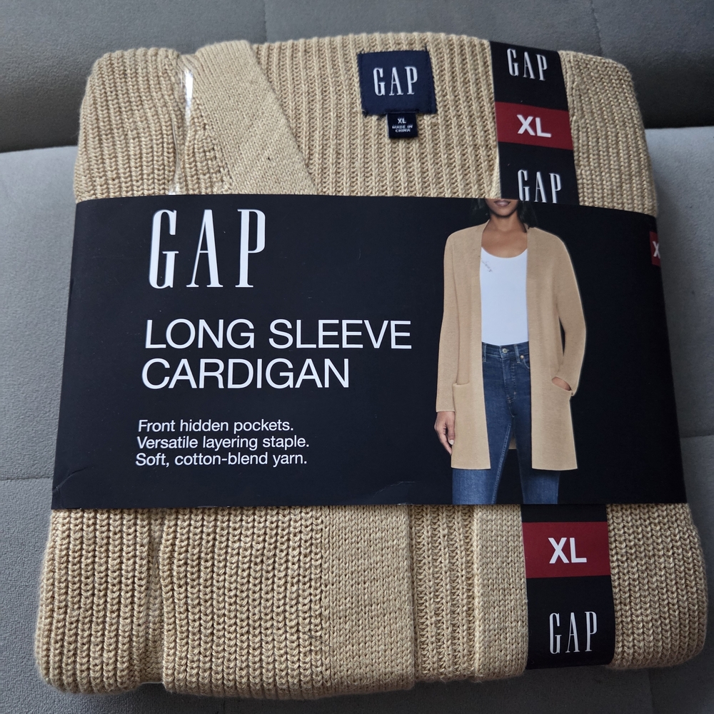 GAP Women's Tan Long Sleeve Cardigan